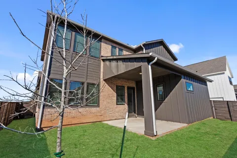 3323 Verdant Lane