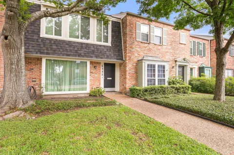 6332 Chevy Chase Drive #16