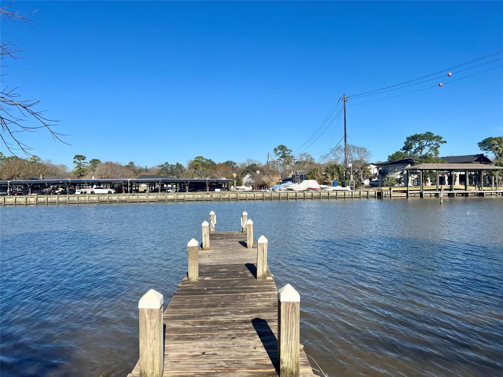 18617 Egret Bay Boulevard #1001 Webster, TX 77058