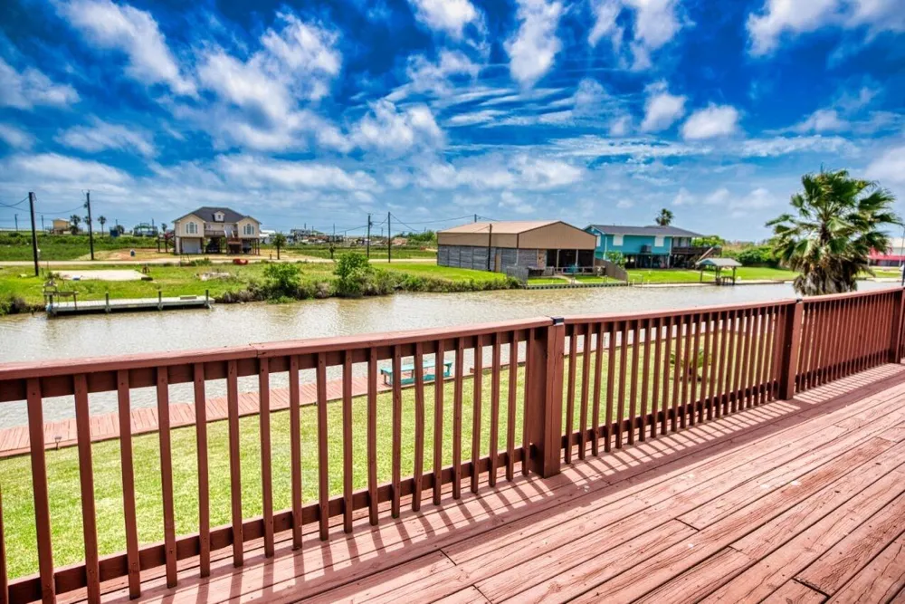1249 County Road 202 Sargent, TX 77414