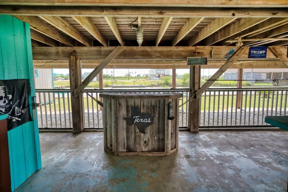 1249 County Road 202 Sargent, TX 77414