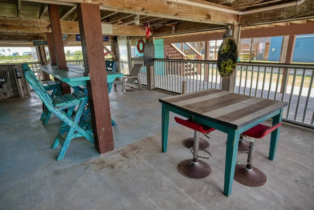 1249 County Road 202 Sargent, TX 77414