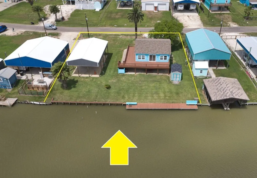 1249 County Road 202 Sargent, TX 77414