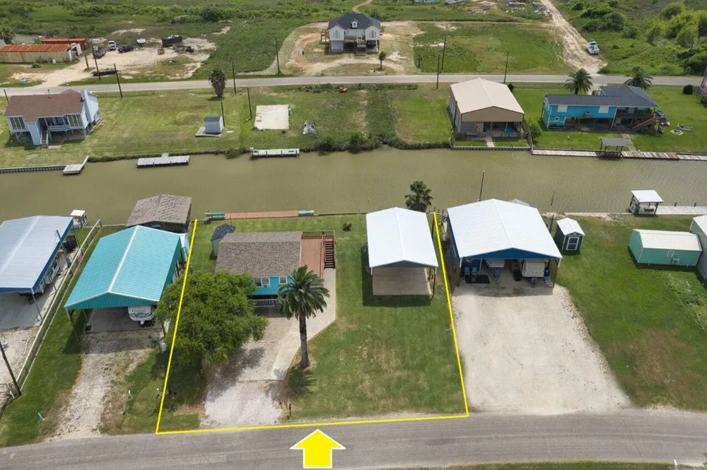 1249 County Road 202 Sargent, TX 77414