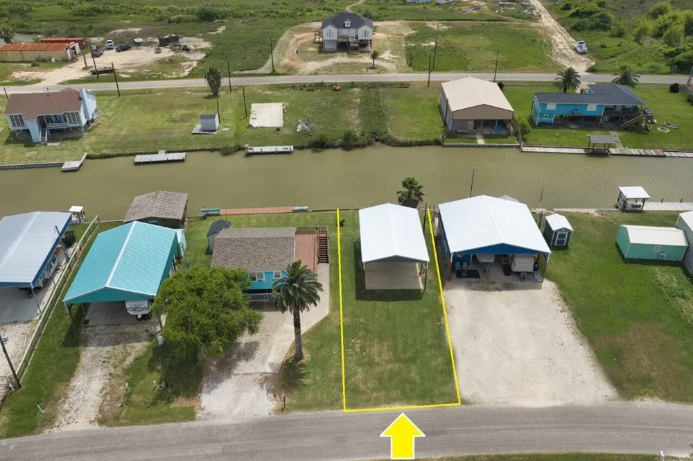 511 County Road 202 Sargent, TX 77414