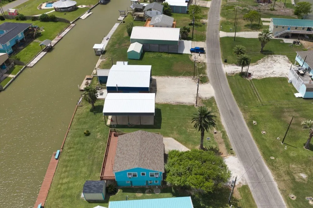 511 County Road 202 Sargent, TX 77414