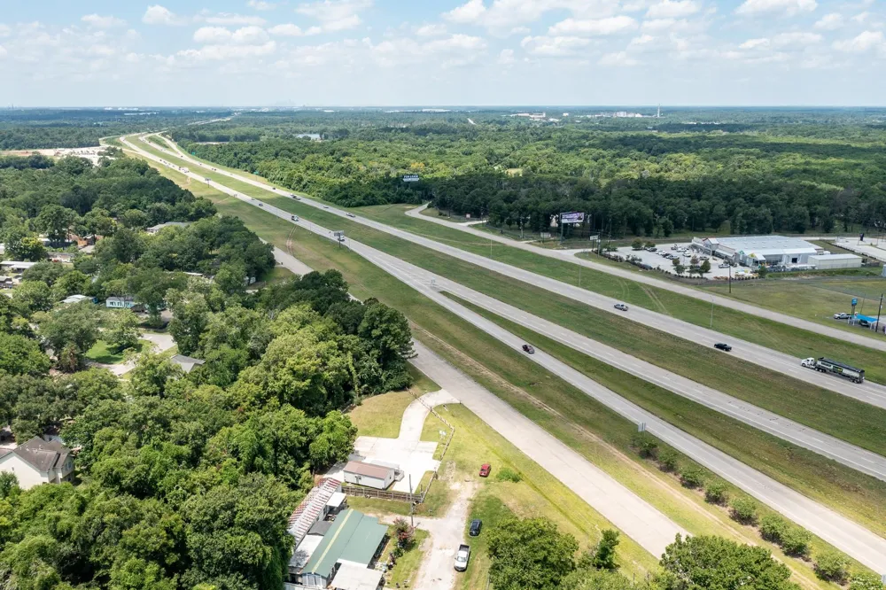 20920 Crosby Freeway Freeway Crosby, TX 77532