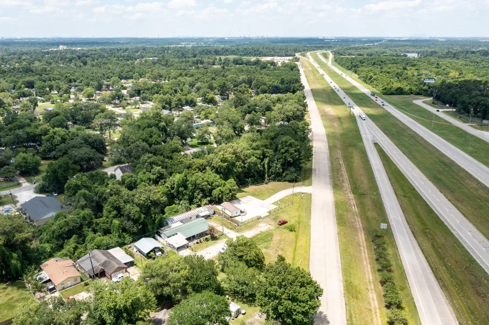 20920 Crosby Freeway Freeway Crosby, TX 77532
