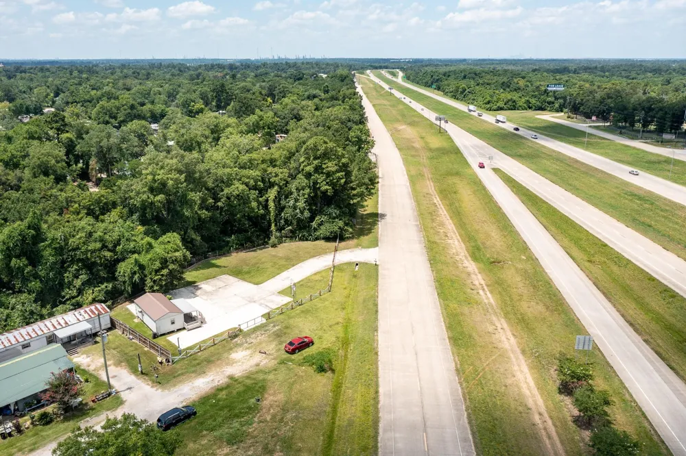 20920 Crosby Freeway Freeway Crosby, TX 77532