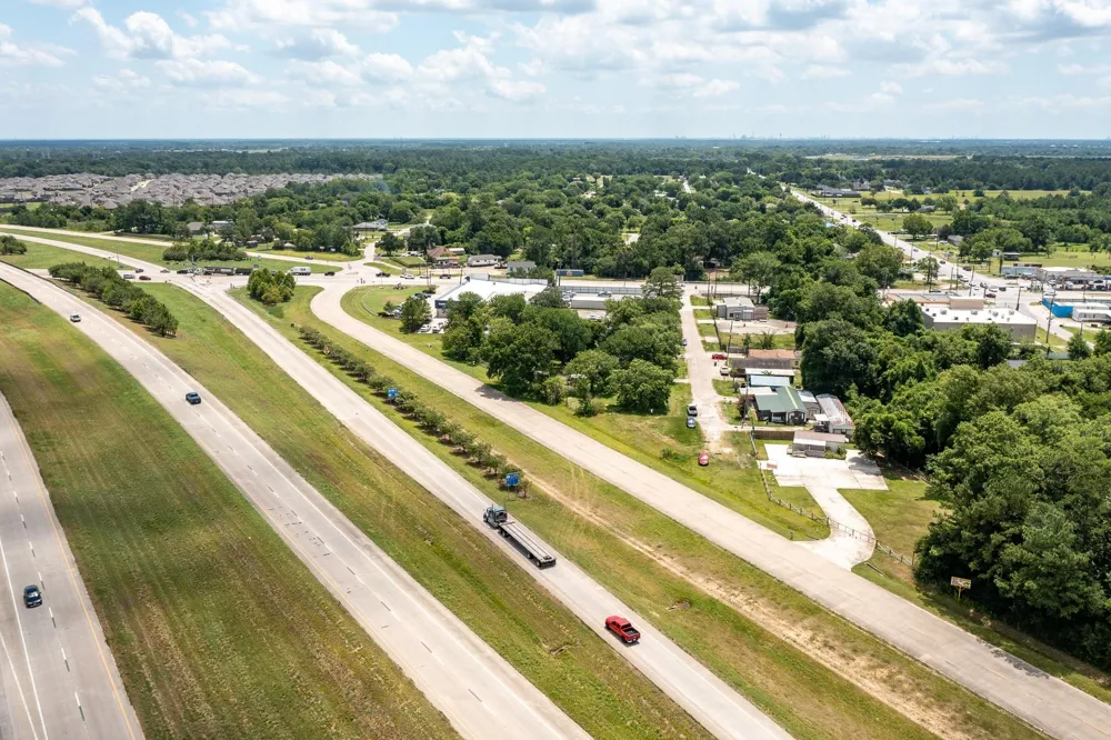 20920 Crosby Freeway Freeway Crosby, TX 77532