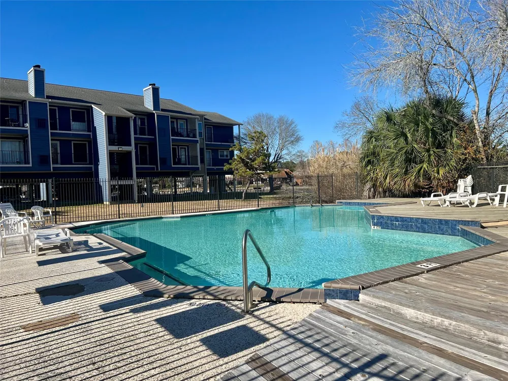 18617 Egret Bay Boulevard #1001 Webster, TX 77058