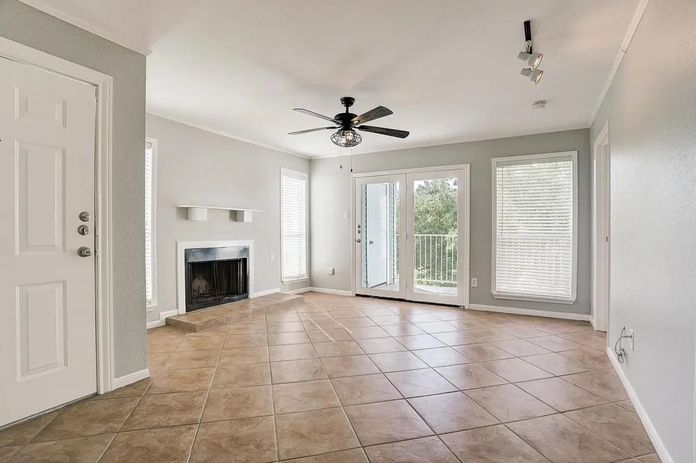 18617 Egret Bay Boulevard #1001 Webster, TX 77058