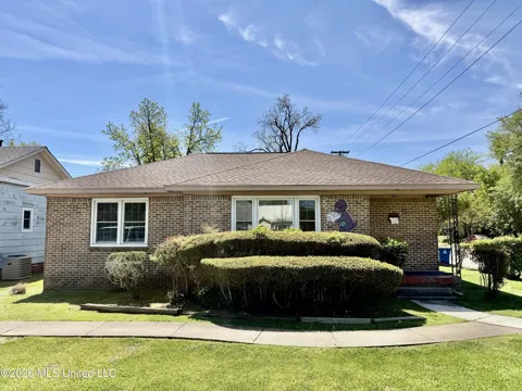 748 Cherry Street
