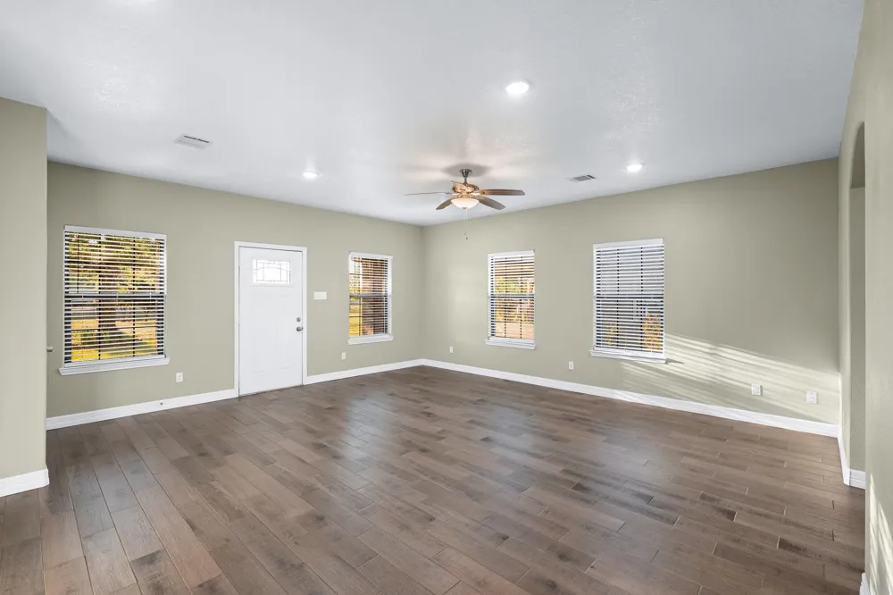 10269 Highway 90 Bedias, TX 77831