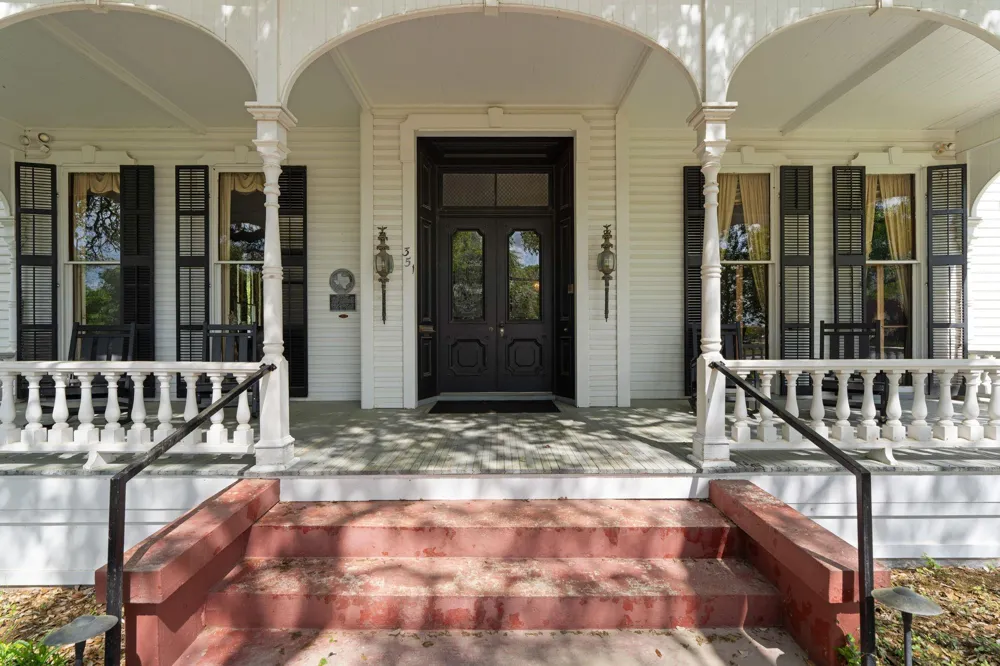 351 E Colorado Street La Grange, TX 78945