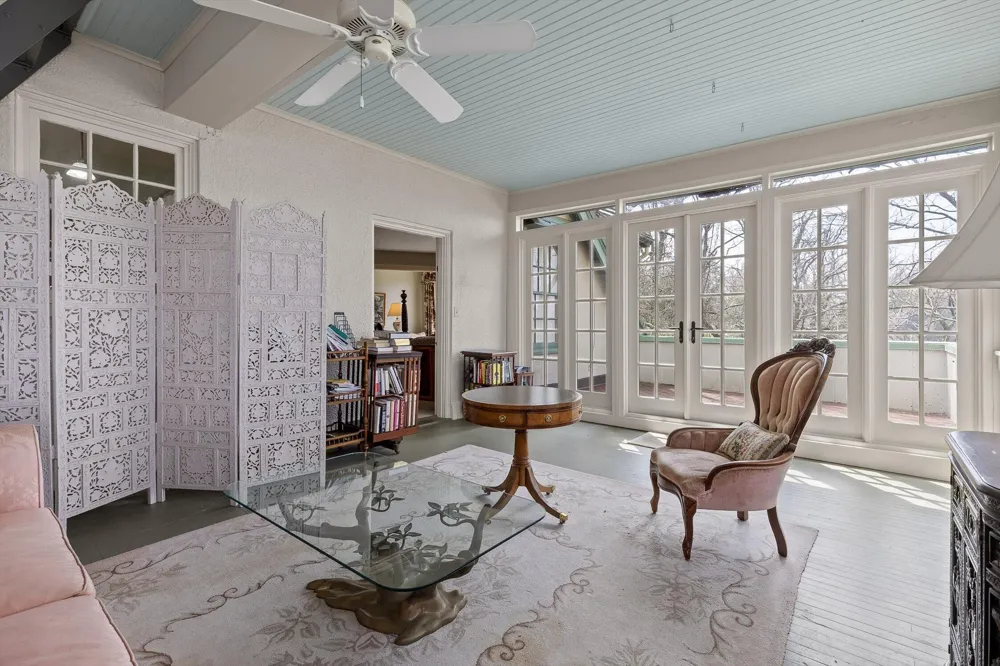 588 W Brow Road Lookout Mountain, TN 37350