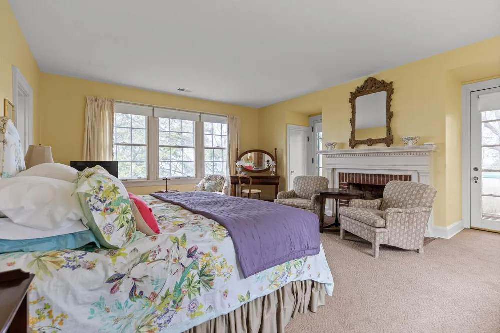 588 W Brow Road Lookout Mountain, TN 37350