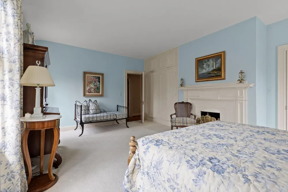 588 W Brow Road Lookout Mountain, TN 37350