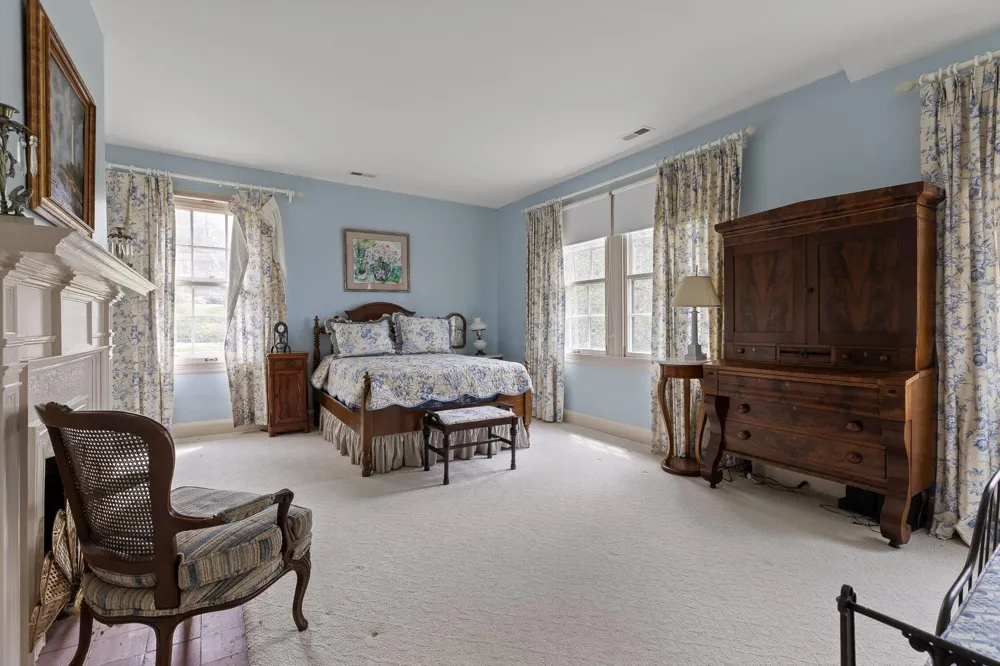 588 W Brow Road Lookout Mountain, TN 37350