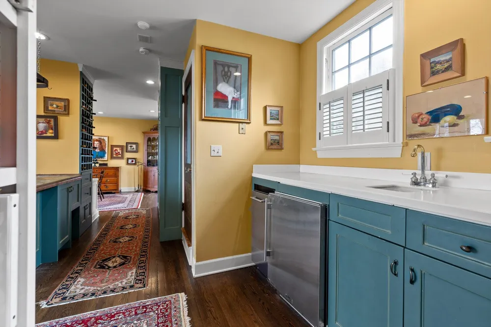 588 W Brow Road Lookout Mountain, TN 37350