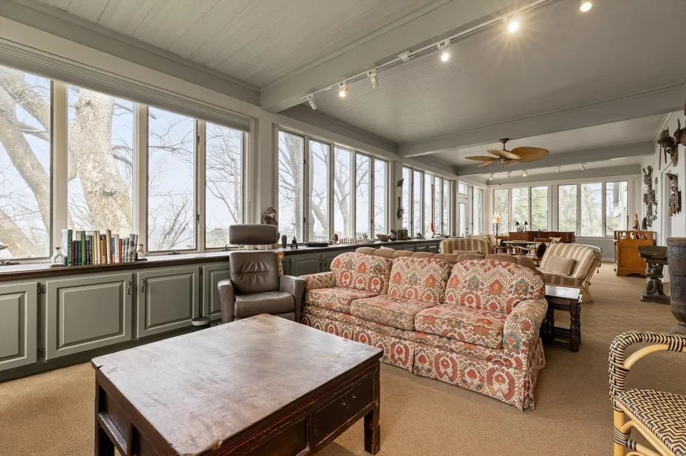588 W Brow Road Lookout Mountain, TN 37350