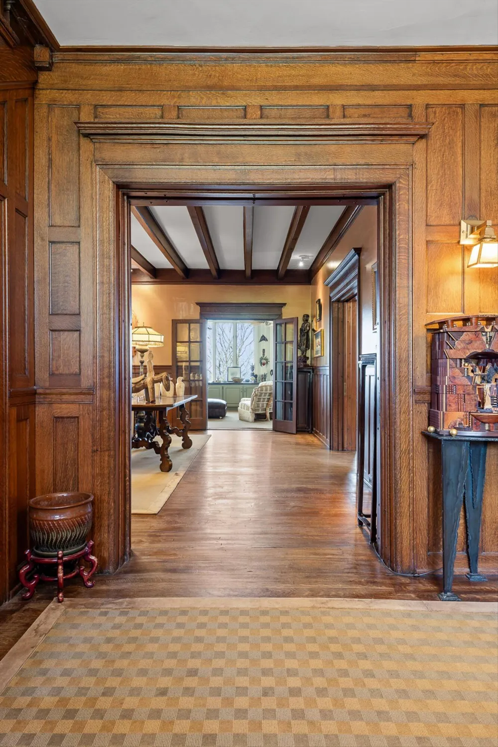 588 W Brow Road Lookout Mountain, TN 37350