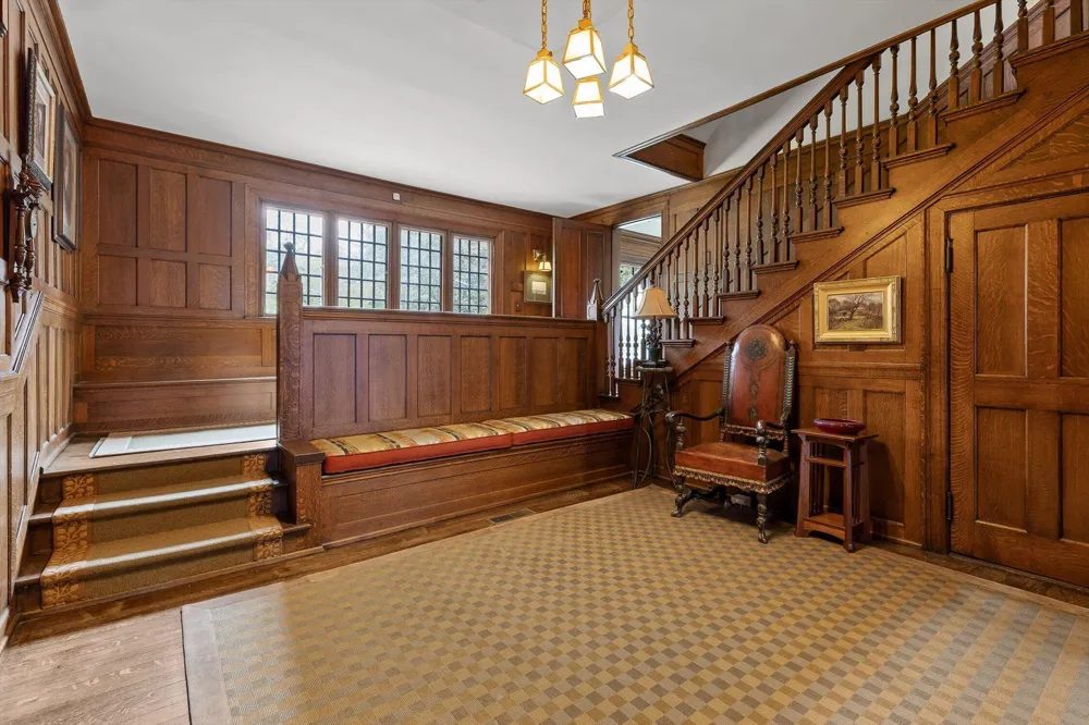 588 W Brow Road Lookout Mountain, TN 37350