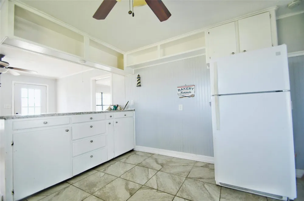436 9th Street San Leon, TX 77539