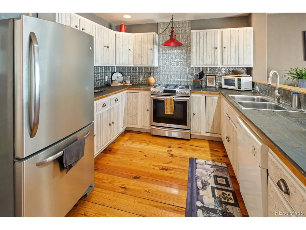 400 W Galena Crestone, CO 81131