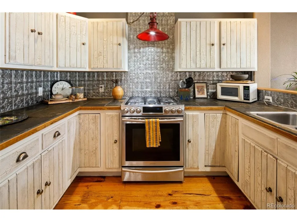 400 W Galena Crestone, CO 81131