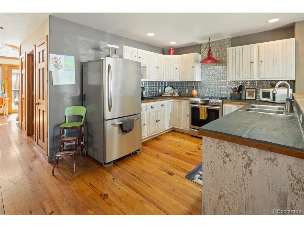 400 W Galena Crestone, CO 81131