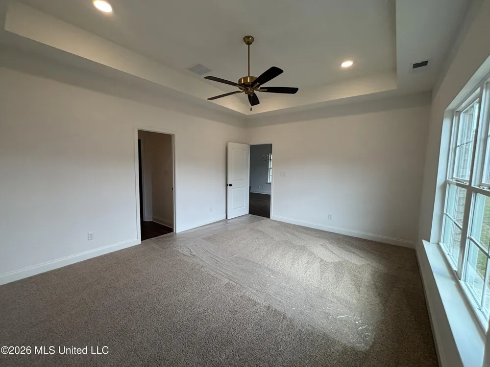 6069 E River Birch Road Walls, MS 38680