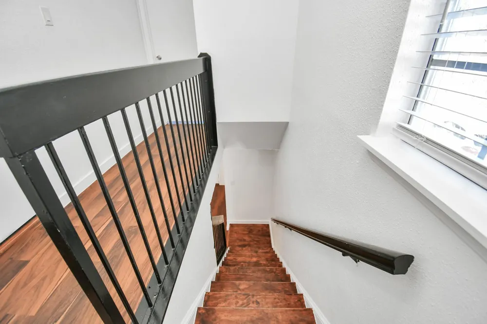 2002 Gentryside Drive #113 Houston, TX 77077