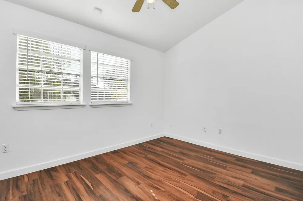 2002 Gentryside Drive #113 Houston, TX 77077