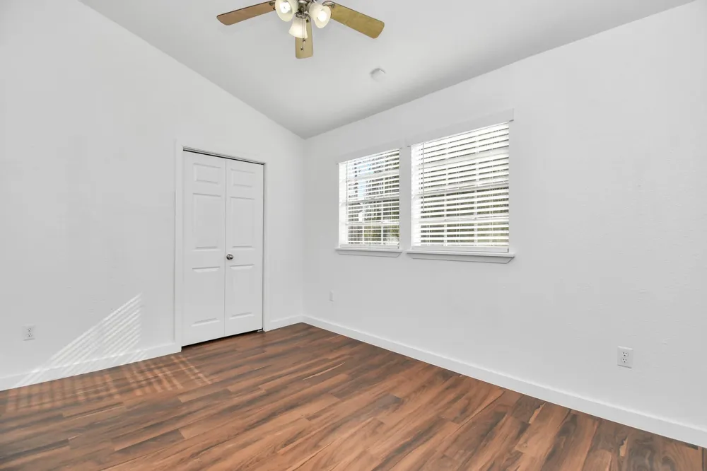 2002 Gentryside Drive #113 Houston, TX 77077