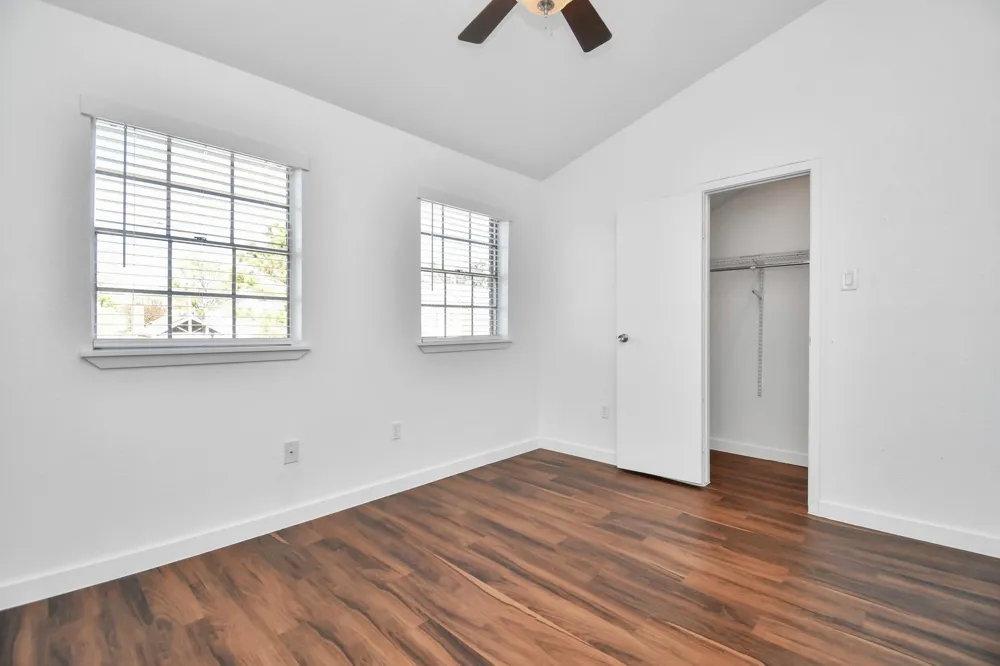 2002 Gentryside Drive #113 Houston, TX 77077