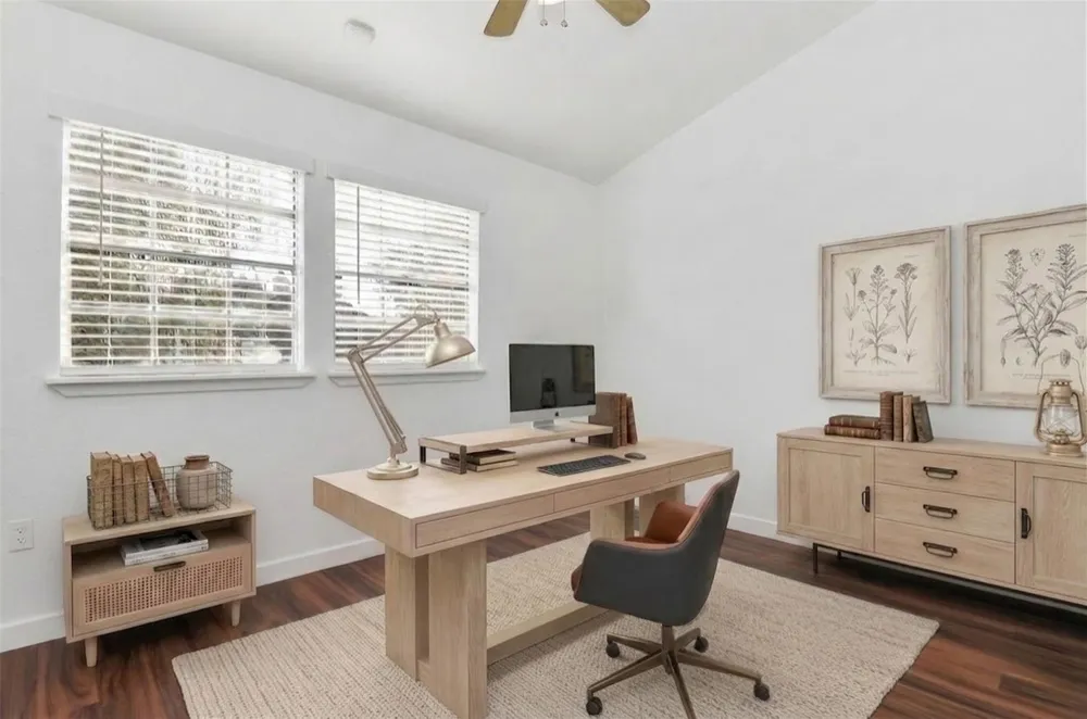 2002 Gentryside Drive #113 Houston, TX 77077