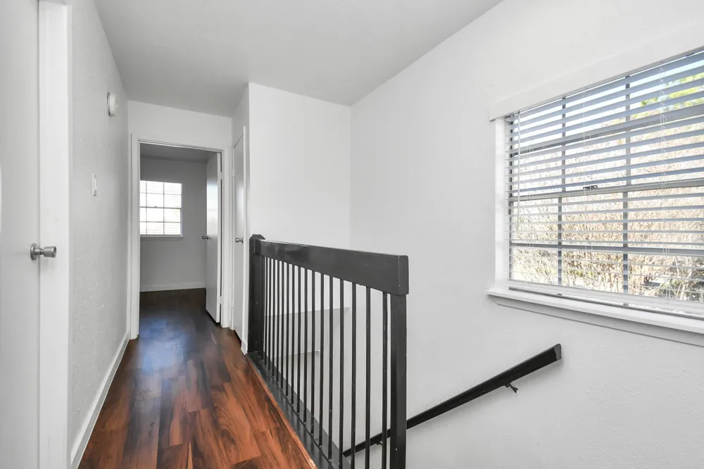 2002 Gentryside Drive #113 Houston, TX 77077