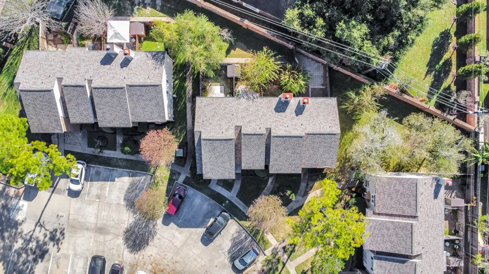 2002 Gentryside Drive #113 Houston, TX 77077