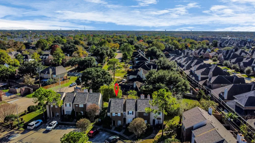 2002 Gentryside Drive #113 Houston, TX 77077