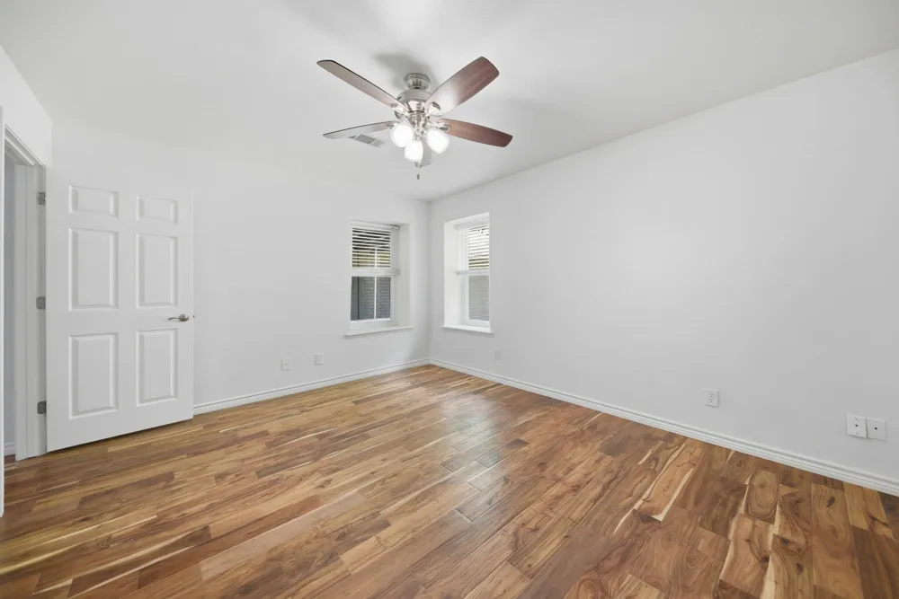 4988 Thane Road Road Navasota, TX 77868