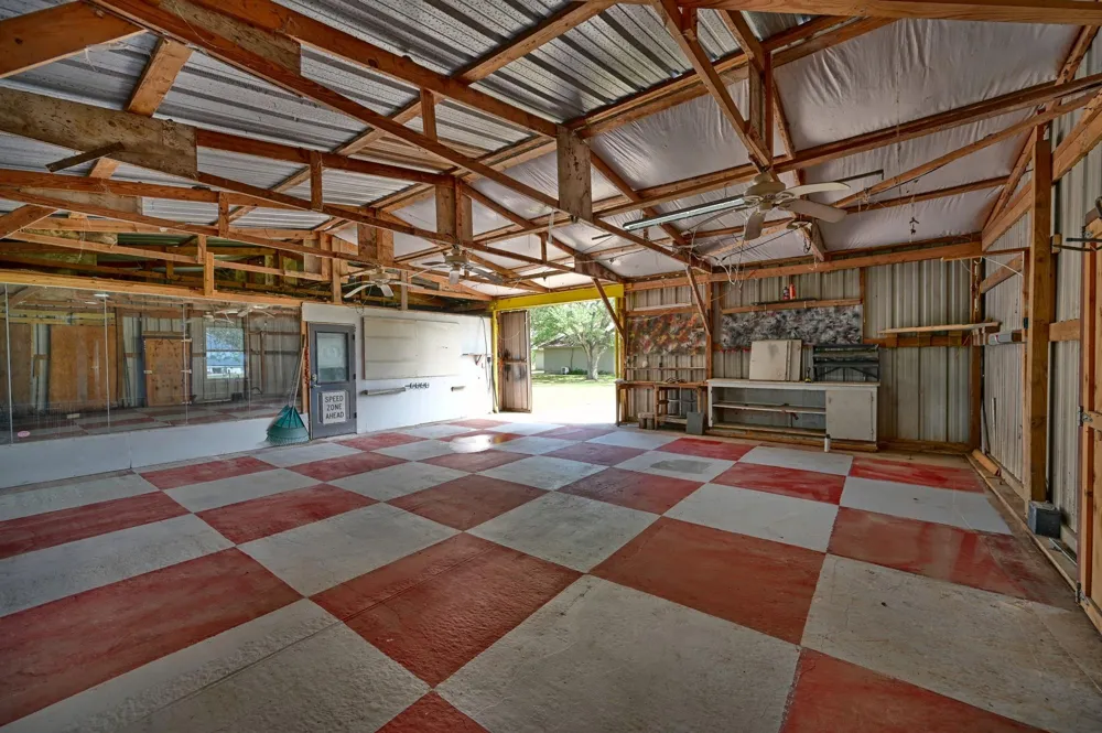 4988 Thane Road Road Navasota, TX 77868