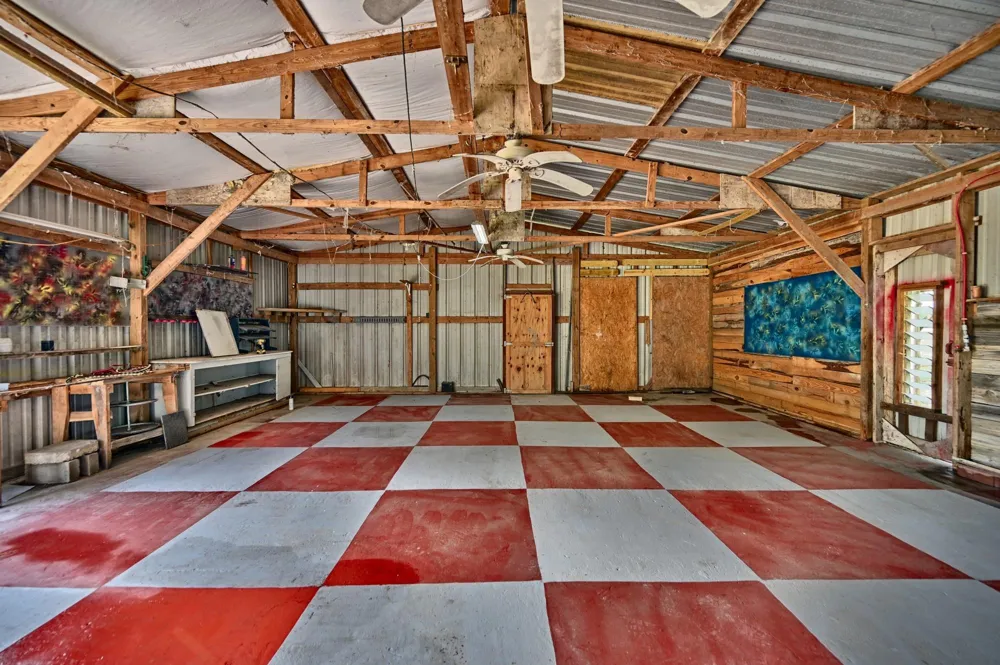 4988 Thane Road Road Navasota, TX 77868