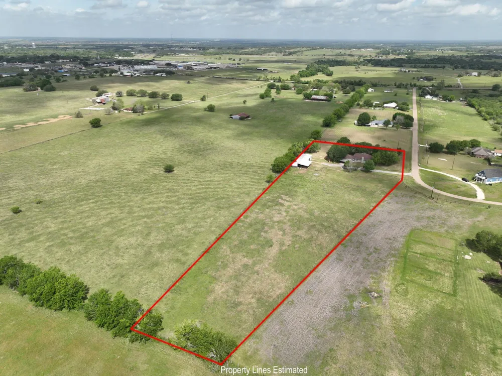 4988 Thane Road Road Navasota, TX 77868