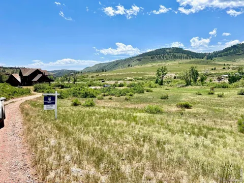 306 River Way