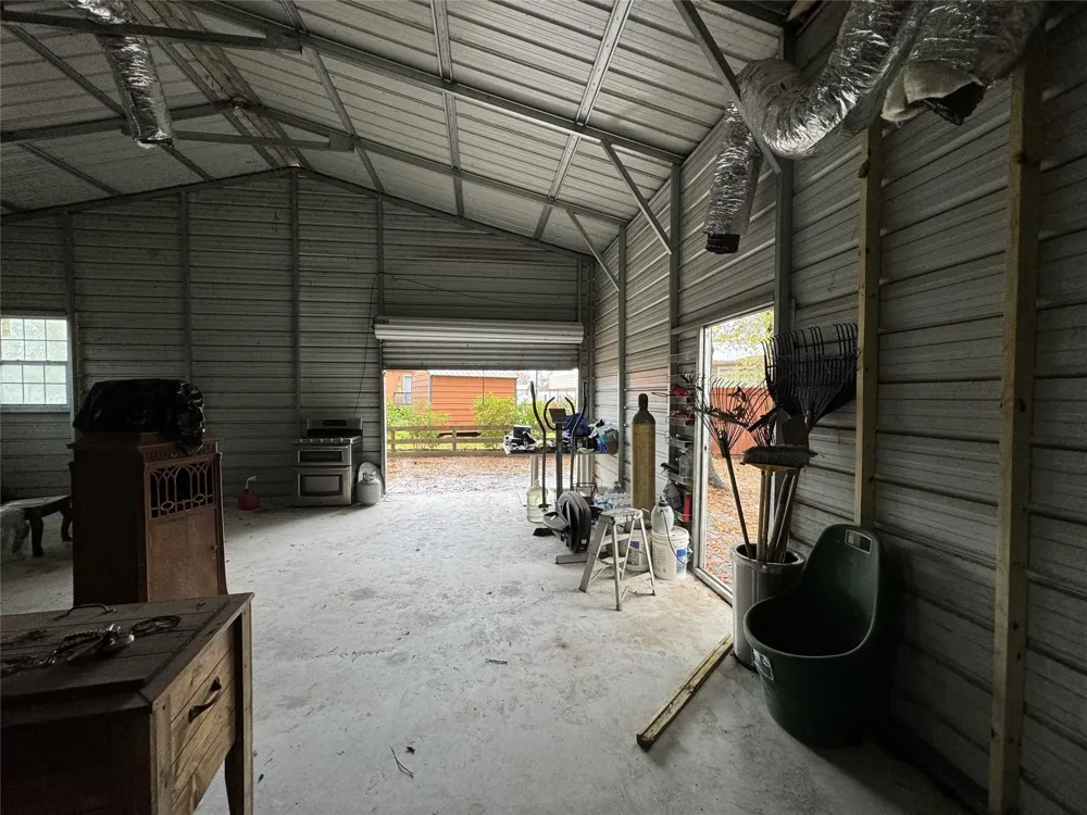 200 Lagoon Drive Point Blank, TX 77364