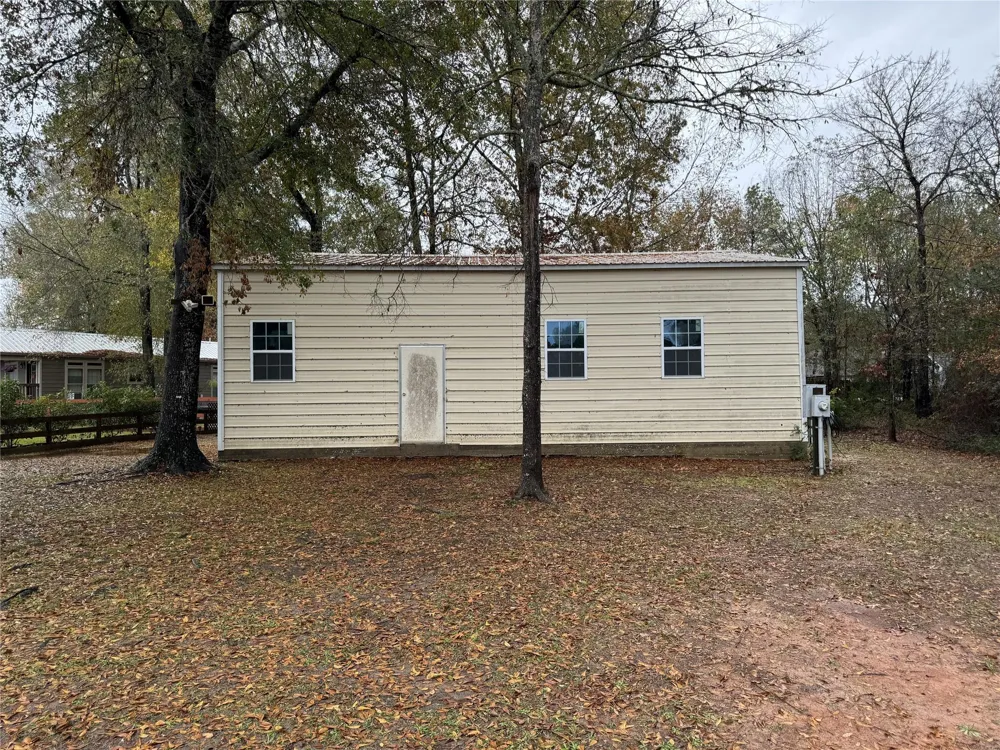 200 Lagoon Drive Point Blank, TX 77364