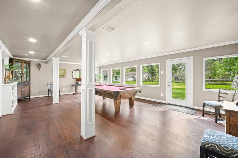 822 Surrey Lane Simonton, TX 77485