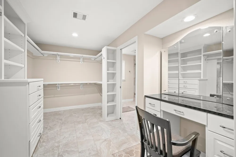 822 Surrey Lane Simonton, TX 77485