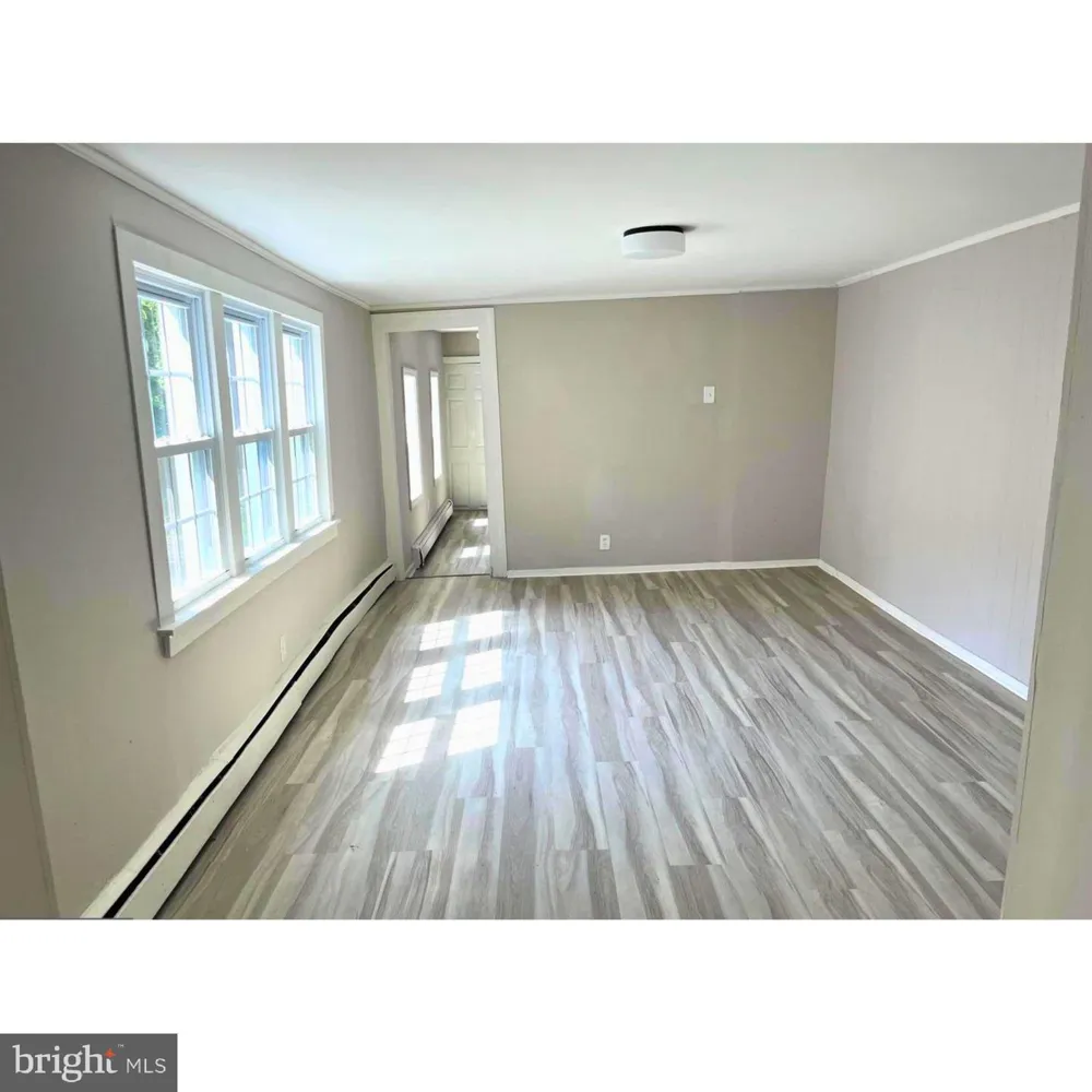 116 E FEDERAL STREET Burlington, NJ 08016